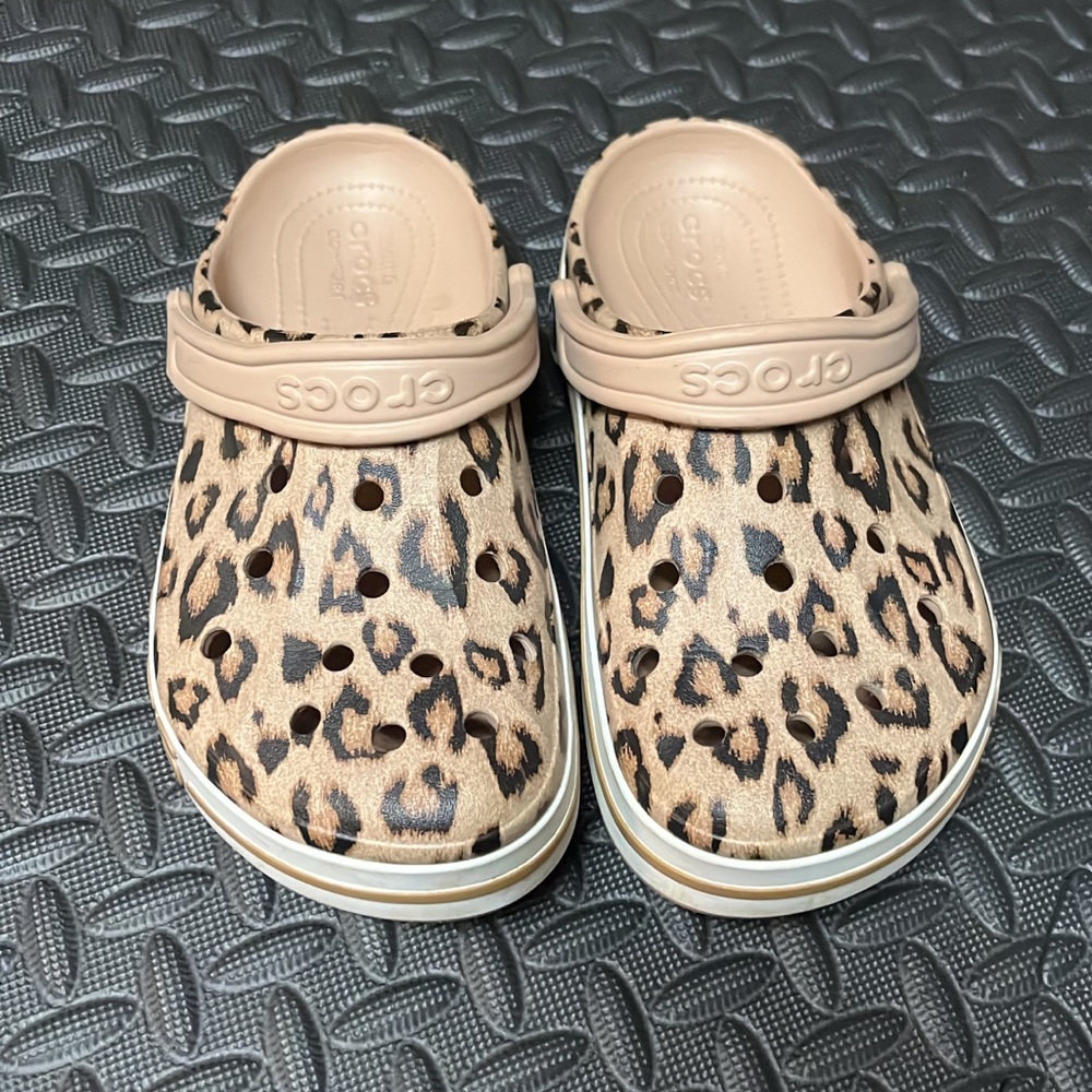 Leopard crocs